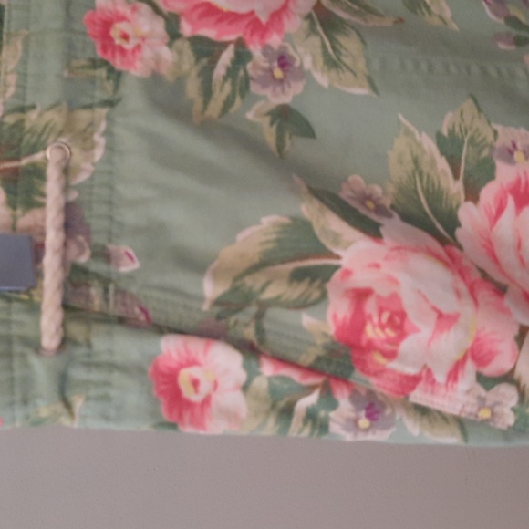 Lauren Ralph Lauren Pink Poeney Capris sz 8 - Picture 3 of 7